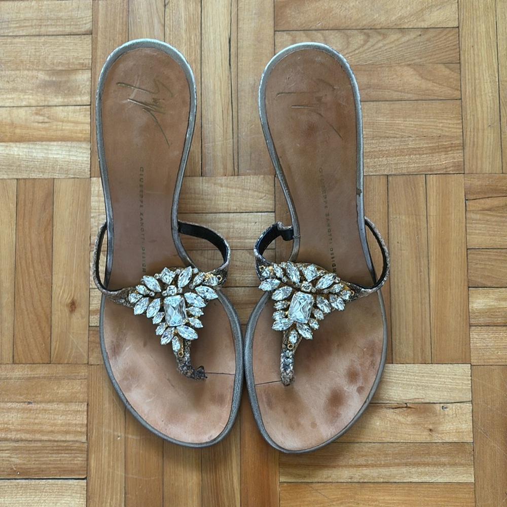 Giuseppe Zanotti heel slide sandal in size 38.5